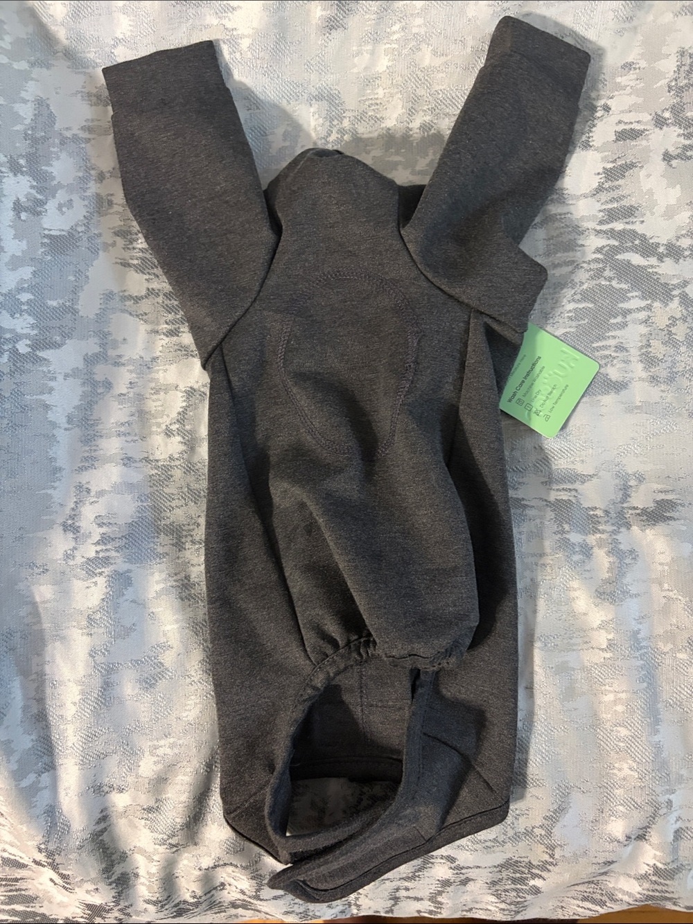 Kuoser Dog Recovery Suit – Charcoal Gray – Small – Tags Attached - Picture 3 of 5